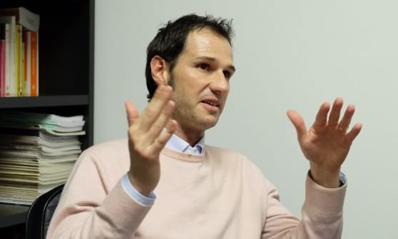 Medico suicida, il figlio: "Libero, ma a che prezzo?"  