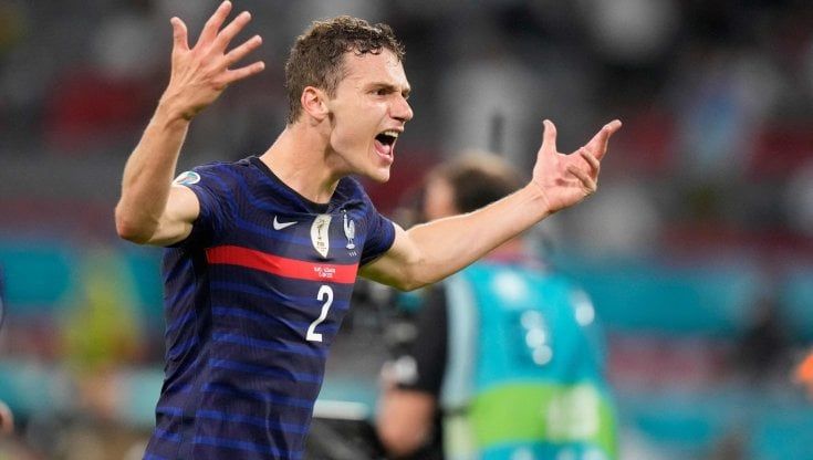 Europei, lo svenimento di Pavard diventa un caso. La Uefa apre un'indagine