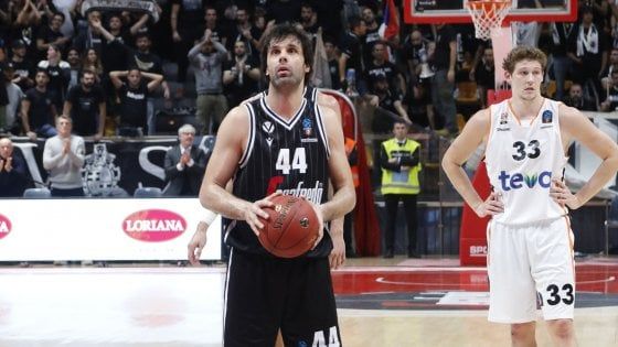 Basket, EuroCup: Bologna vince in volata, Brescia ko. Champions, Brindisi domina il Besiktas