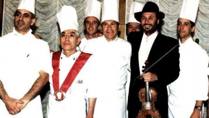Addio a Salvatore Cascino, principe degli chef siciliani. Cucinò per papa  Giovanni Paolo II