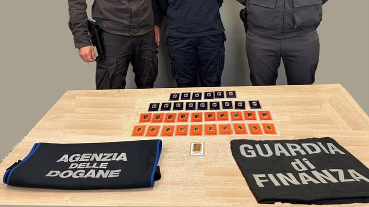 Viaggiavano con lingotti e monete d’oro non dichiarati, multati tre uomini alla dogana di Brogeda