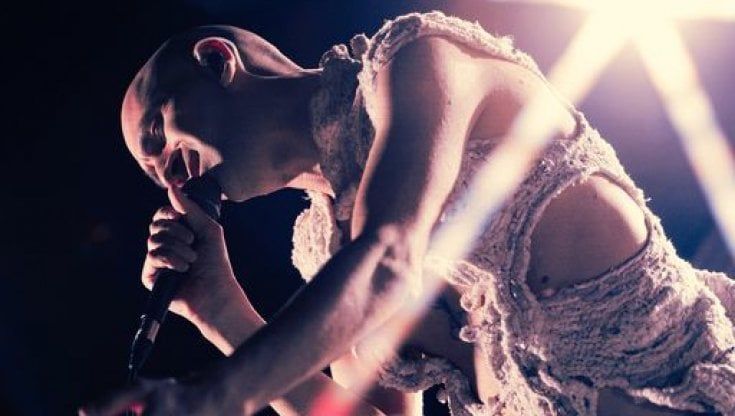 Erio in concerto all'Arci Bellezza: "Mi metto a nudo cantando in italiano" 