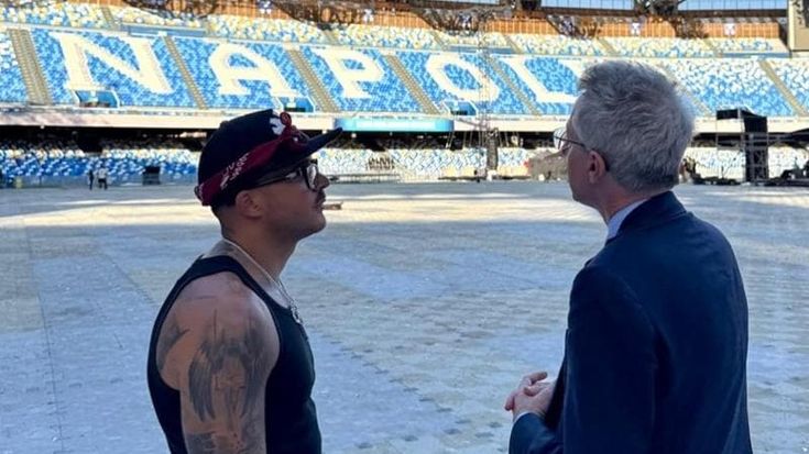 Manfredi con Geolier al Maradona: “In bocca al lupo per i concerti”