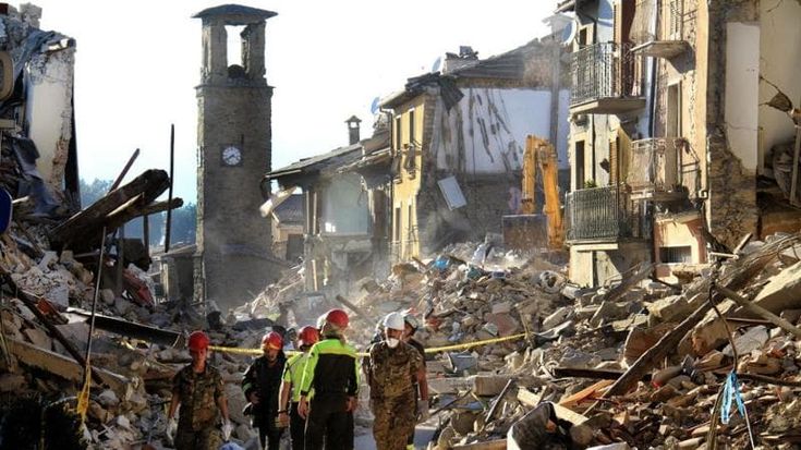 Amatrice dieci anni dopo è ancora un cantiere: “E i giovani fuggono via”
