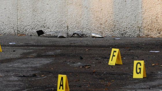 Brescia, rivendicata bomba scuola polizia. Gli anarchici in rete: "Attaccato braccio armato dello Stato" 