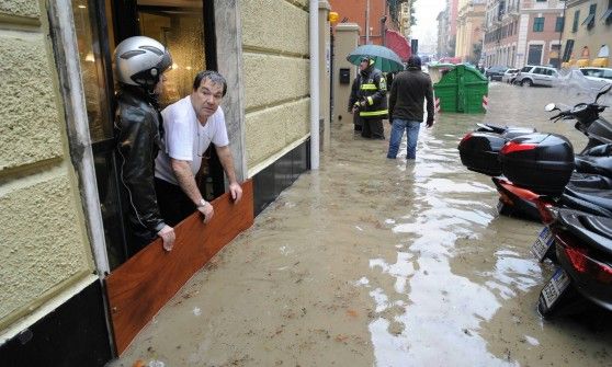 Alluvione 2011, la rivelazione: "Consegnai io il falso verbale alla Vincenzi"