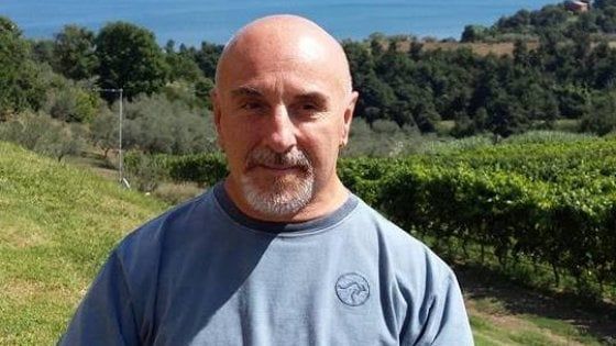 Suicidio assistito, la resa di Loris: "Non ho soldi per pagarmi le cure"