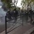 Francia, tensione alle proteste degli studenti: scontri tra polizia e manifestanti a Saint-Denis