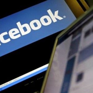 Facebook ficcanaso, legge i post mai pubblicati: traccia tutti gli stati, anche quelli autocensurati