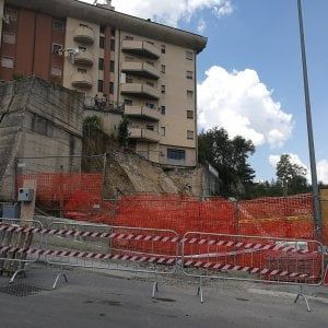 Potenza, crollo di via Maratea: revocato lo sgombero