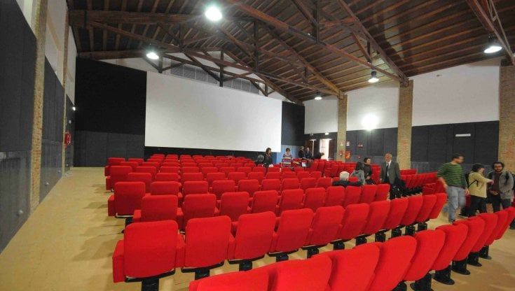 Palermo, cinema De Seta sporco, caro e difettoso: "Il Comune ha abdicato"