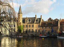Bruges tra arte e commerci