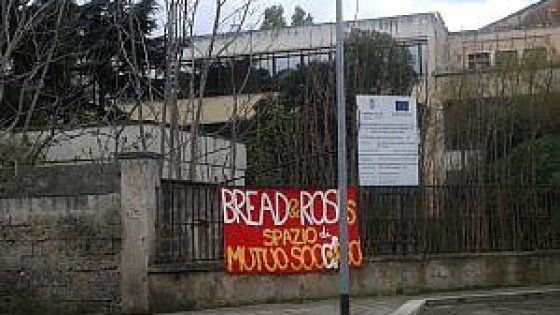 Bari, il progetto degli occupanti di Villa Capriati: "Qui anche un orto urbano e una sartoria sociale"
