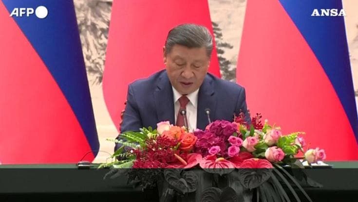 Xi: "Ho concordato con Putin su una soluzione politica alla crisi in Ucraina"