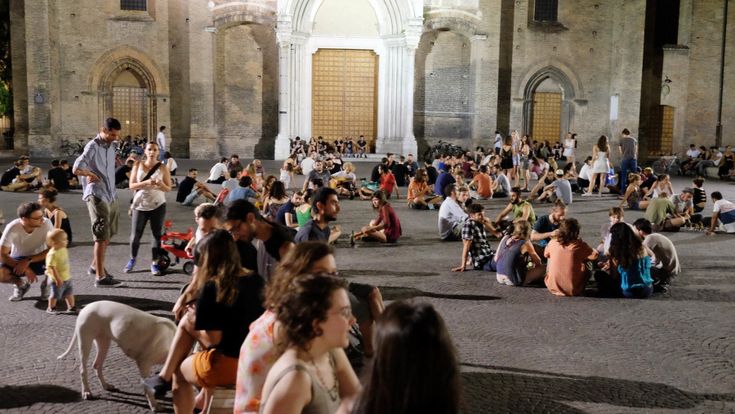 Viale: "Il virus non è diventato buono, Tocca alle nostre coscienze"