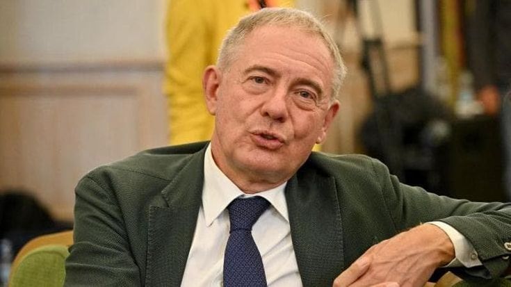 Urso: “Gli aumenti della benzina sono colpa dell’Opec ma i soldi delle accise servono per le famiglie”