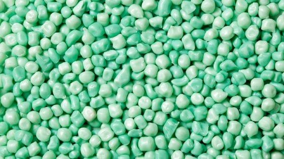 Ferrarelle lancia la produzione di bottiglie di Pet riciclato