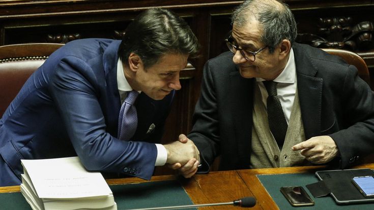 Scuola, 4 miliardi di tagli. Sarà penalizzato il sostegno