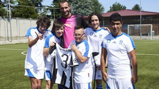 Insuperabili, l'accademia di Lippi e Chiellini che allena i ragazzi a essere sé stessi