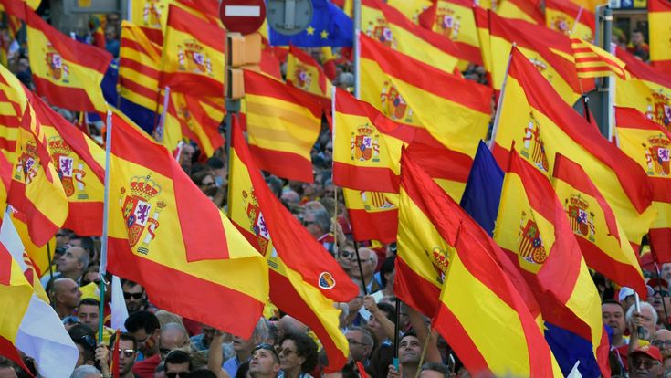 Il derby infinito tra Spagna e Italia: autostrade, moda, energia e banche