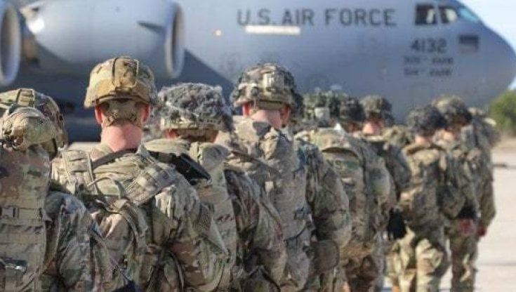 Medio Oriente, l'annuncio del Pentagono: gli Usa riducono la difesa antiaerea e la presenza militare 