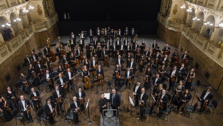 Il Teatro Comunale fa 260 anni, concerto nel cantiere per festeggiare