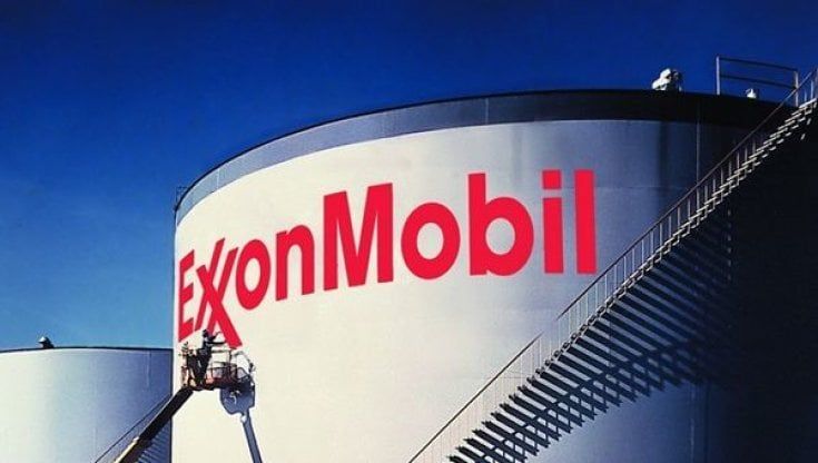 Doppia sconfitta per Big Oil: ambientalisti nel cda Exxon, Shell deve tagliare le emissioni
