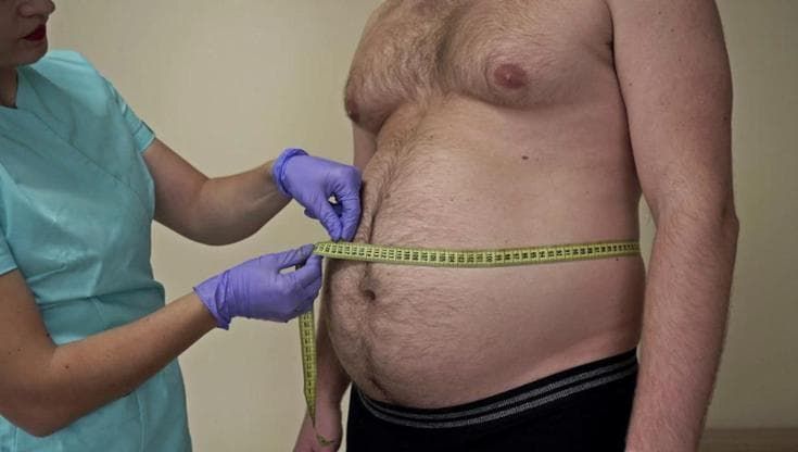 Obesità, quando il peso diventa un rischio per cuore e polmoni