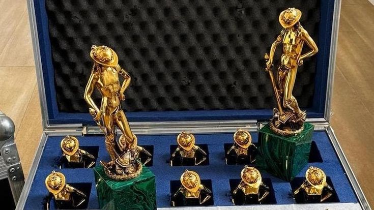 Napoli ai David di Donatello, cerimonia domani su Rai1