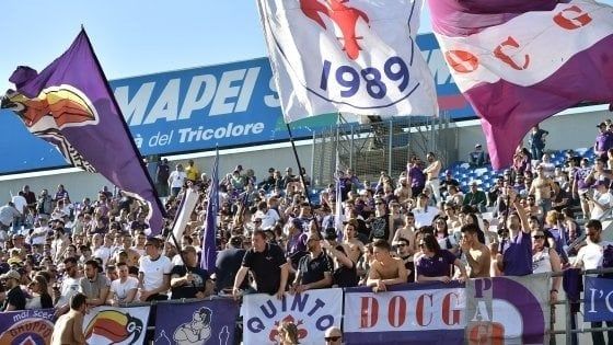 Crollo ponte Genova, la Lega Calcio rinvia Sampdoria-Fiorentina