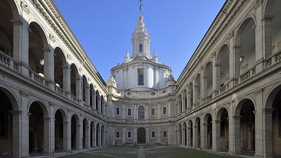 Turismo. L'Istat fotografa il 2017 dei record: 123 milioni di arrivi, per la prima volta stranieri superano italiani