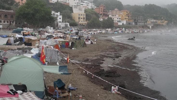 Ceuta, tra chi vive in tenda e i cittadini provati: "Siamo tutti stanchi, situazione esplosiva"