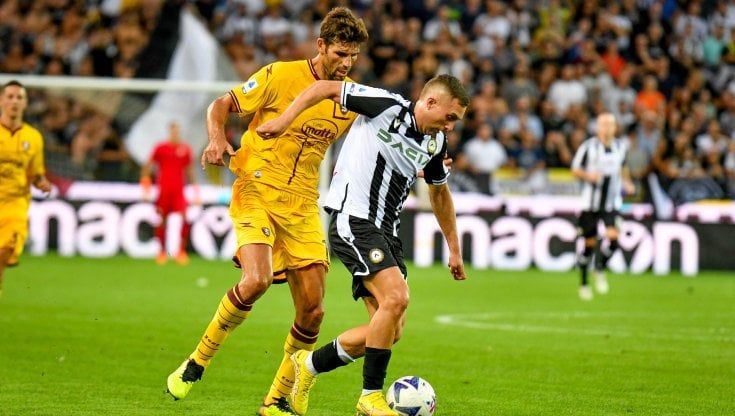 Udinese-Salernitana 0-0: tante occasioni ma niente gol, i friulani resistono in dieci