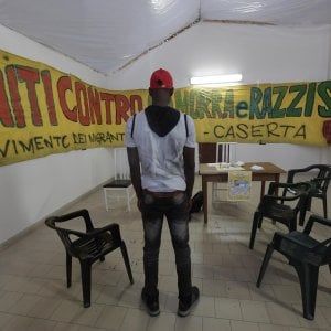 Gli agguati agli immigrati: fermare subito la spirale dell'odio