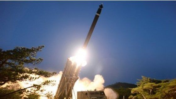 Corea del Nord, quarto lancio missilistico. Ma Kim non c'è