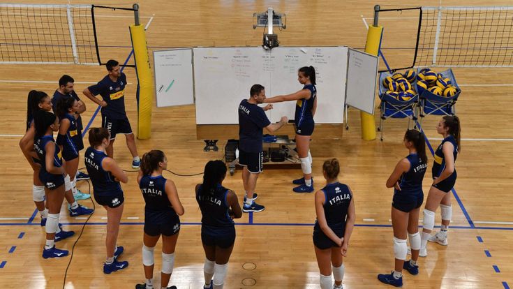 Troppi contagi, le azzurrine non vanno in Bosnia all'Europeo di volley