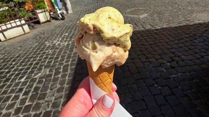 La nuova guida di Roma del New York Times: “Attenzione ai sampietrini, Vaticano e gelato imperdibili”