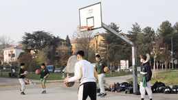 Basketcity resiste, il futuro si allena all'aperto