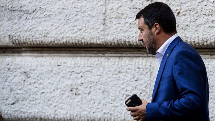 Crisi, Salvini non s'arrende: “Governo con M5s”. E avvisa Berlusconi