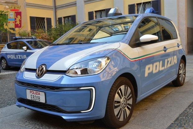 La Polizia di Milano viaggia con la Volkswagen e-up!