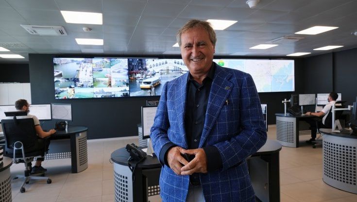Venezia, il terminal turistico sui terreni del sindaco Brugnaro. Il Pd: "Clamoroso conflitto di interessi". Lui replica: "Ridicolo"