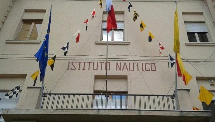 Trapani, l’istituto nautico torna nella sua storica sede