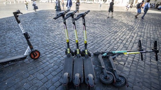 I monopattini elettrici in sharing conquistano le città