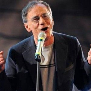 Vecchioni@Mito. Torino &egrave; ancora swing. Cracco a Collisioni. Jimi sullo schermo