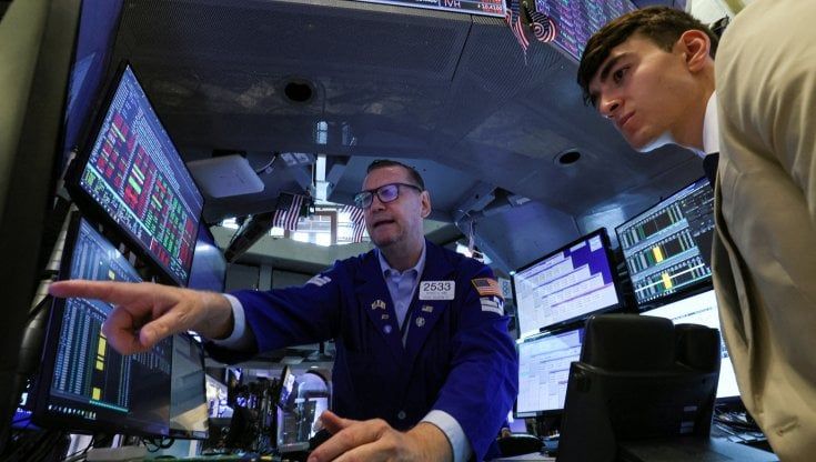 Le Borse di oggi, 12 luglio. Covid, recessione, stretta monetaria: tris di problemi sui mercati
