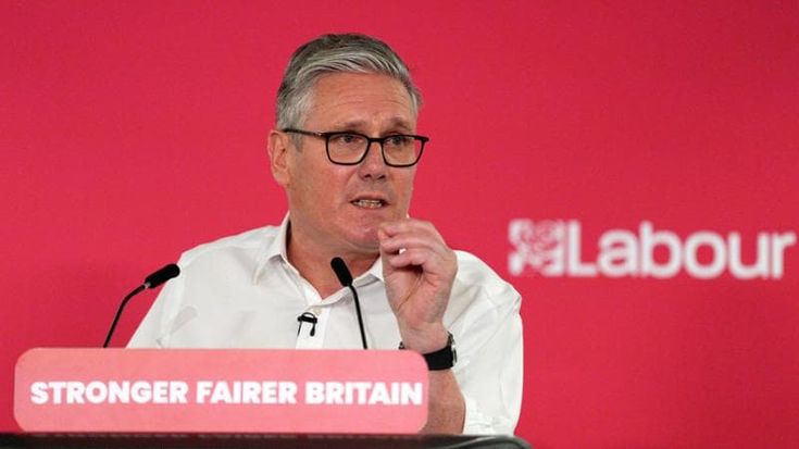 Regno Unito, parte la rivolta nel Labour contro Starmer. Ministri e deputati: “Dimettiti subito”