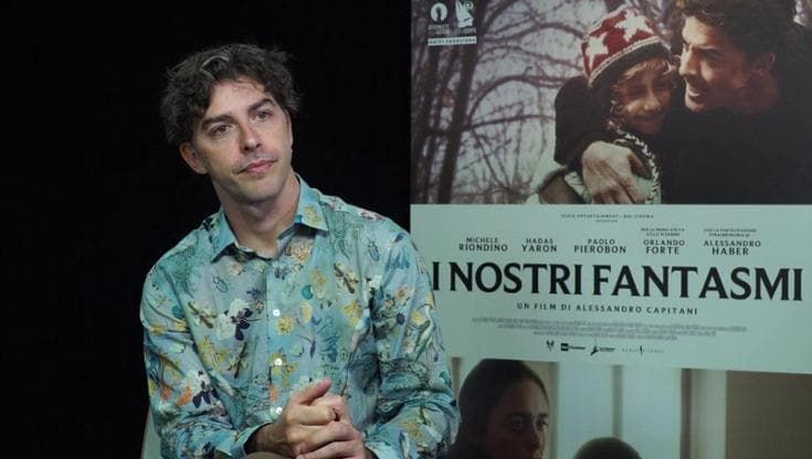 Venezia 78. Michele Riondino: "Passo da padre fantasma a padre spirituale"