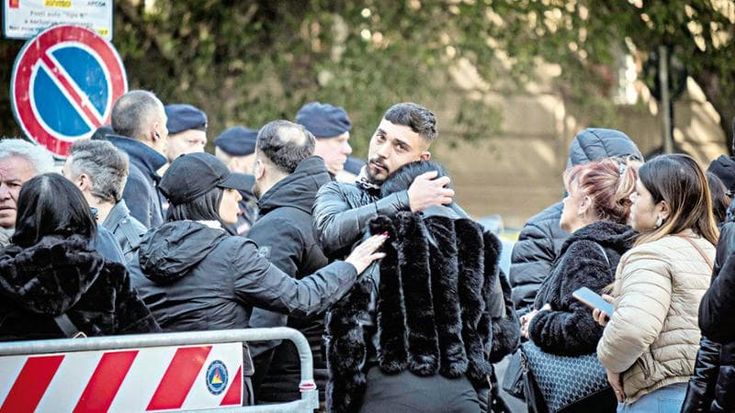 Donne e giovani stregati dalla mafia: il nuovo esercito delle cosche di Palermo