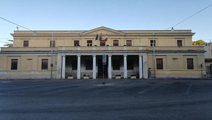 Deve fare esame entro 10 giorni, ma per l’Asp di Ragusa potrà farlo tra 11 mesi