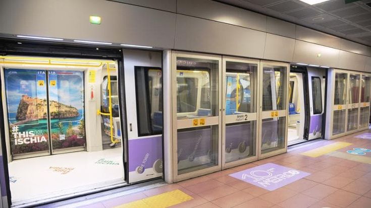 Guasto agli impianti della linea M5 del metrò: treni bloccati e stazioni Atm della lilla chiuse per un’ora